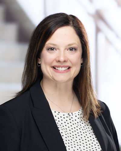 Amber Damrau, NP