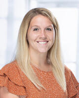 Macaela Cornelissen headshot