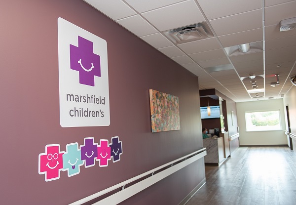 Marshfield Children's entrance