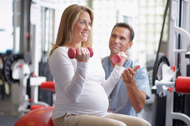pregnant woman exercising